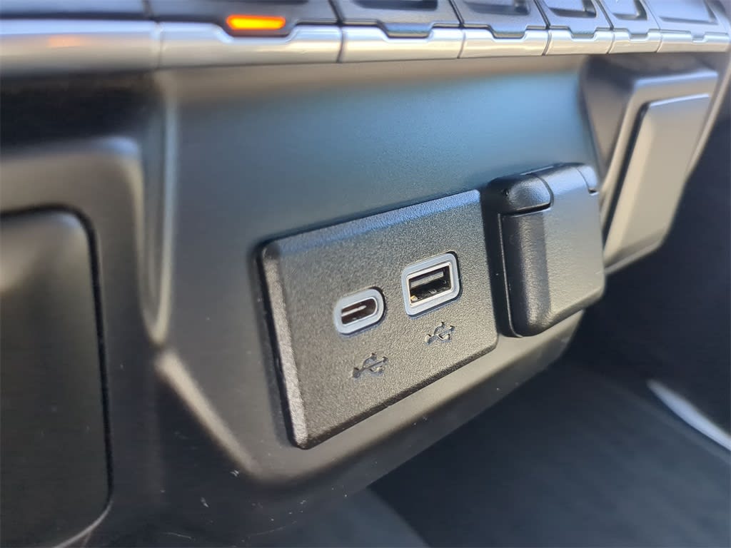 Thumbnail: 2020 Chevrolet Silverado 1500 - 31