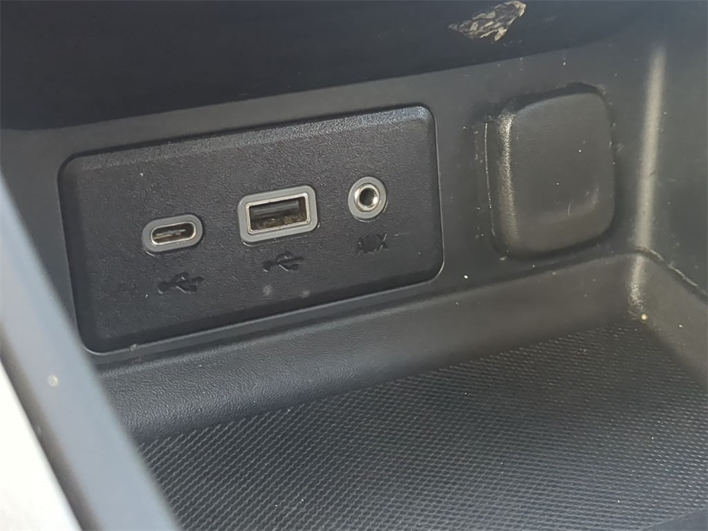 Thumbnail: 2020 GMC Terrain - 31