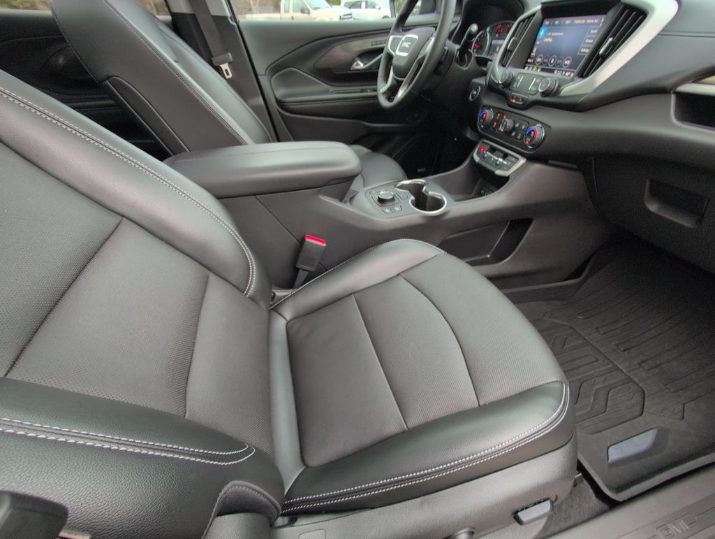 Thumbnail: 2024 GMC Terrain - 28
