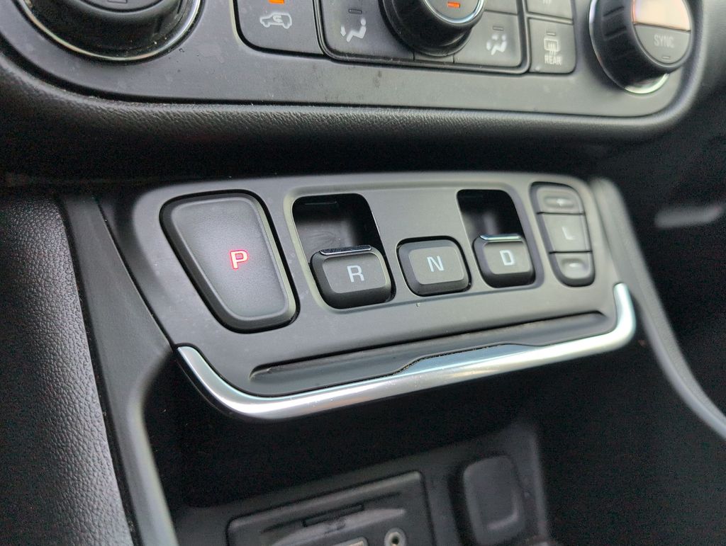 Thumbnail: 2020 GMC Terrain - 36