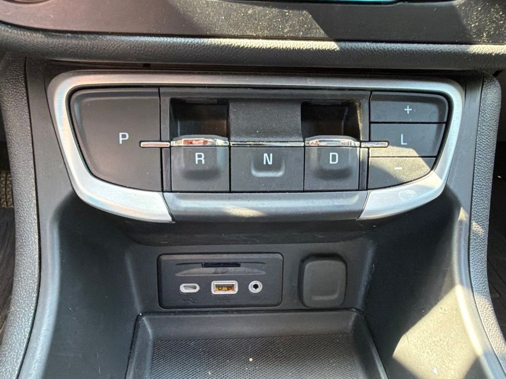 Thumbnail: 2023 GMC Terrain - 19