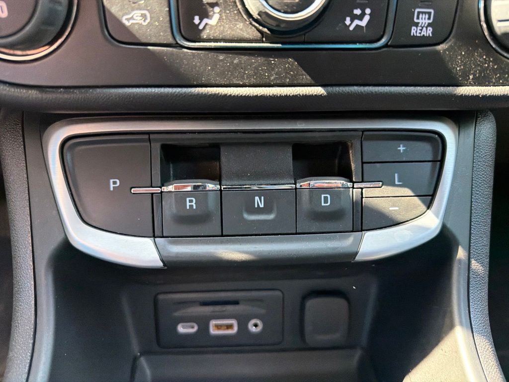 Thumbnail: 2023 GMC Terrain - 18