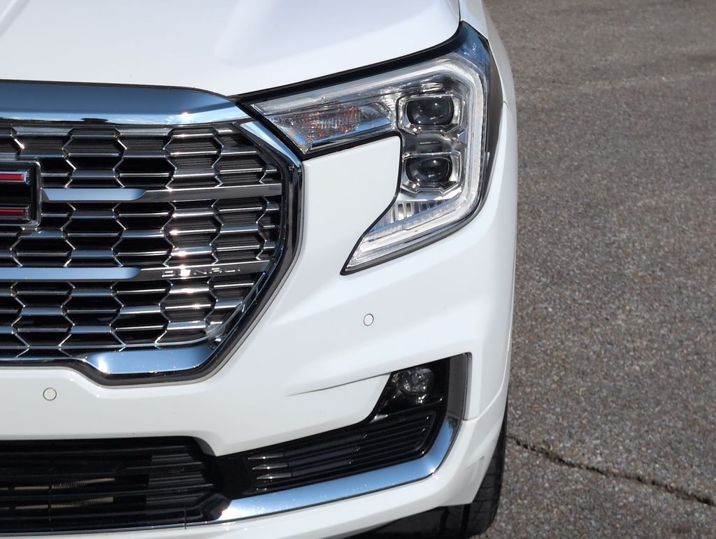 Thumbnail: 2022 GMC Terrain - 25