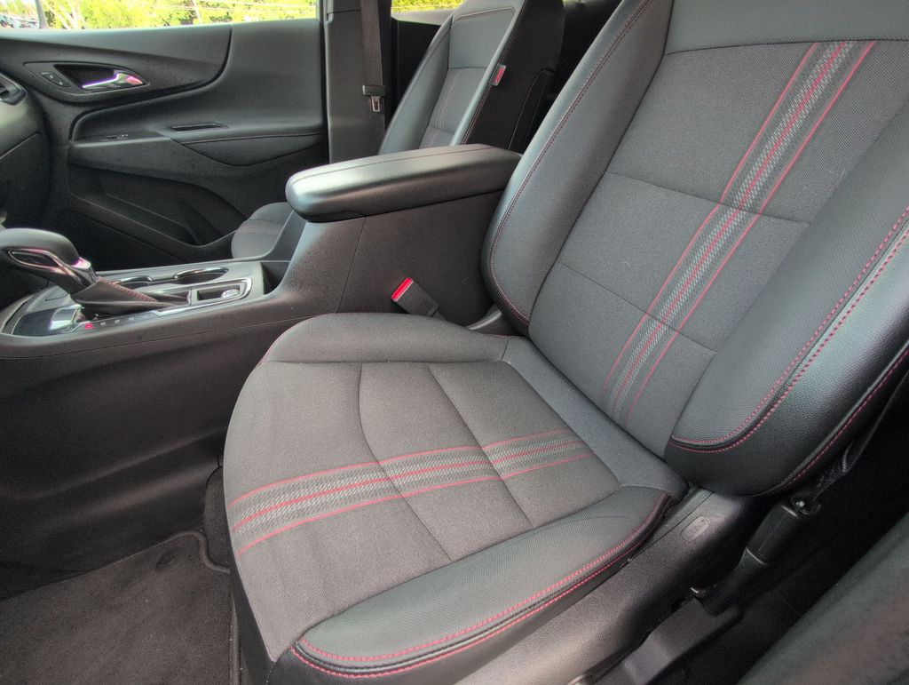 Thumbnail: 2023 Chevrolet Equinox - 10