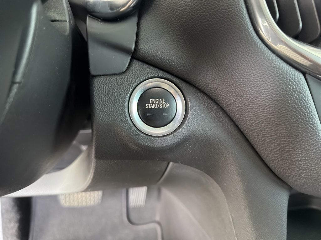 Thumbnail: 2020 Chevrolet Equinox - 22