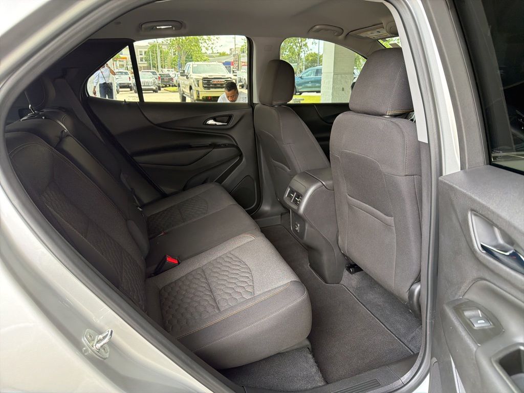 Thumbnail: 2020 Chevrolet Equinox - 15