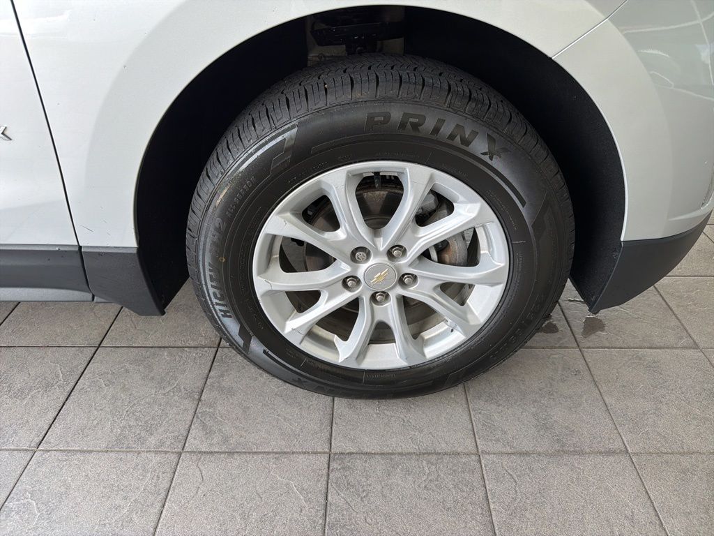 Thumbnail: 2020 Chevrolet Equinox - 16