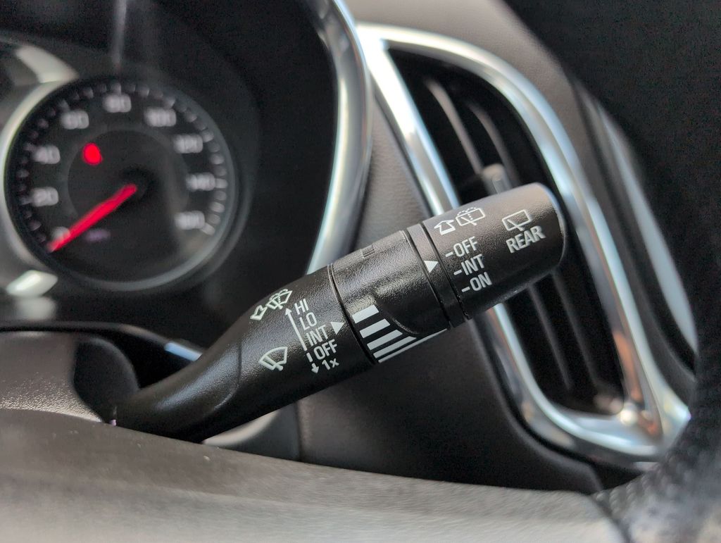 Thumbnail: 2023 Chevrolet Equinox - 14