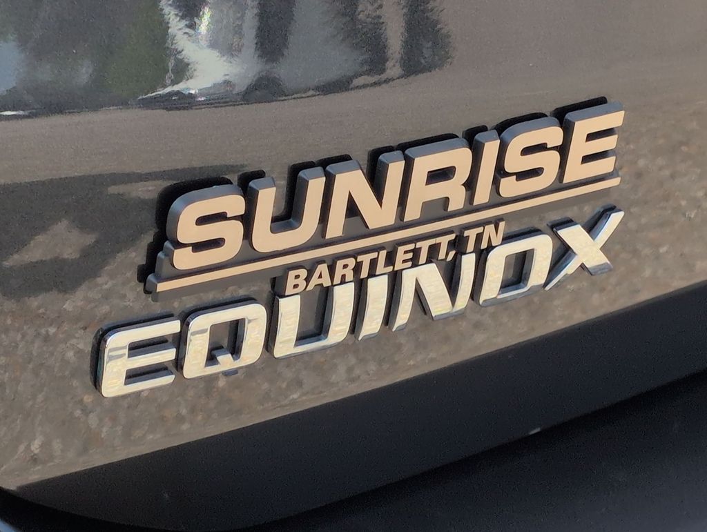 Thumbnail: 2023 Chevrolet Equinox - 6