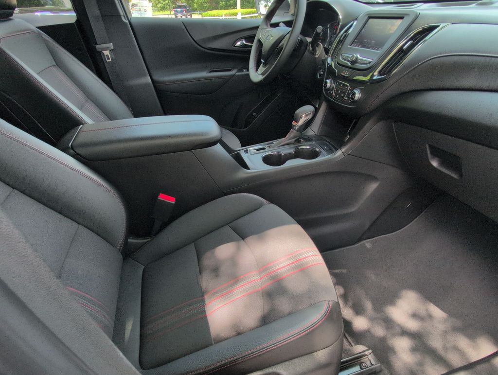 Thumbnail: 2024 Chevrolet Equinox - 10