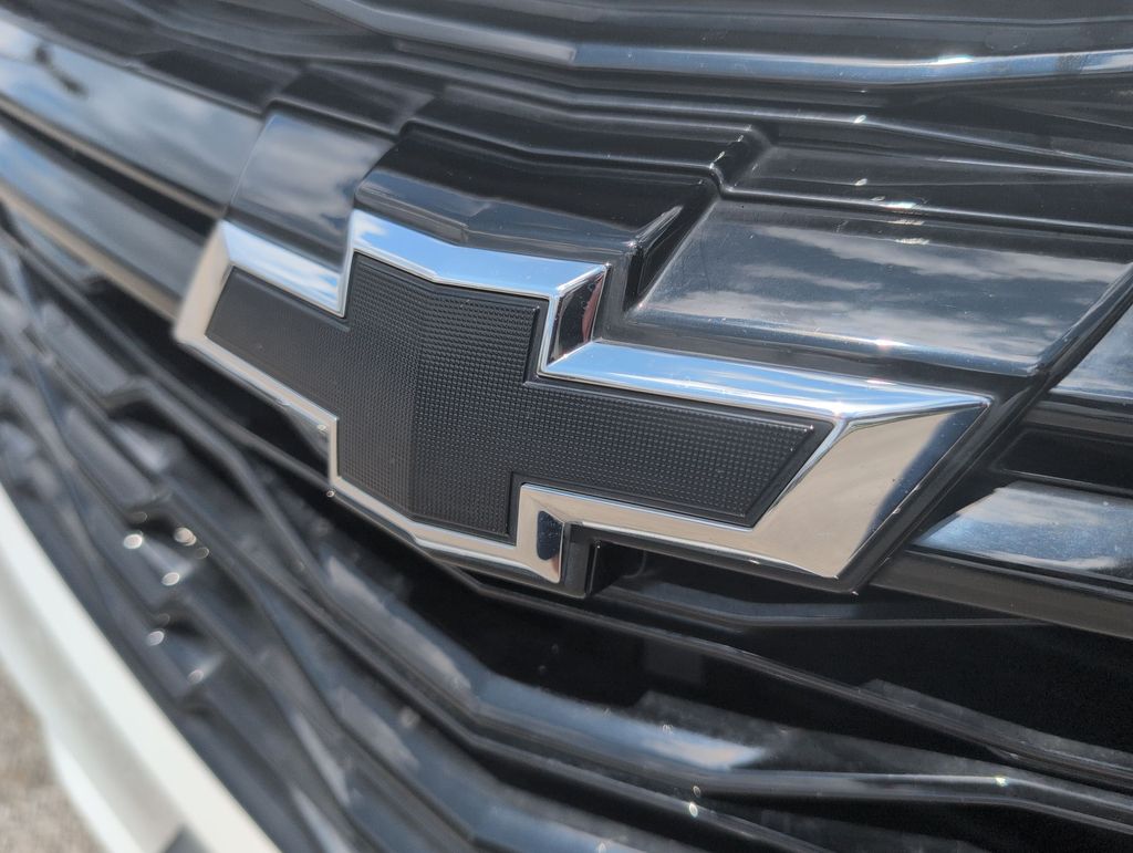 Thumbnail: 2024 Chevrolet Equinox - 6