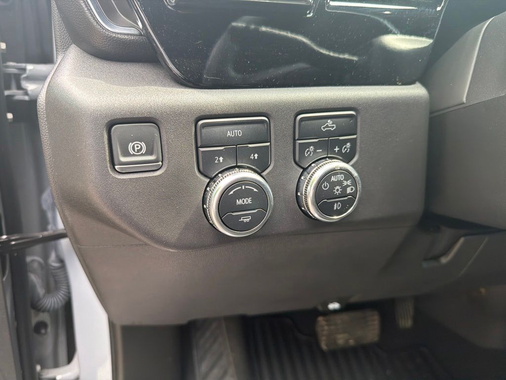 Thumbnail: 2024 GMC Sierra 1500 - 15