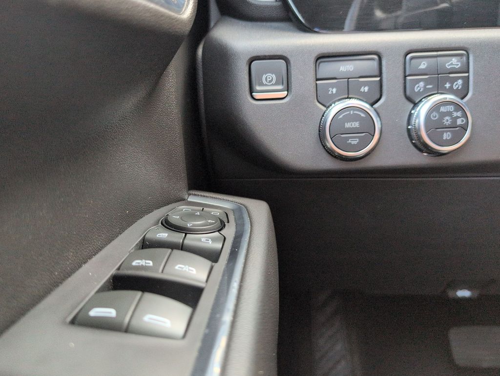 Thumbnail: 2022 GMC Sierra 1500 - 32
