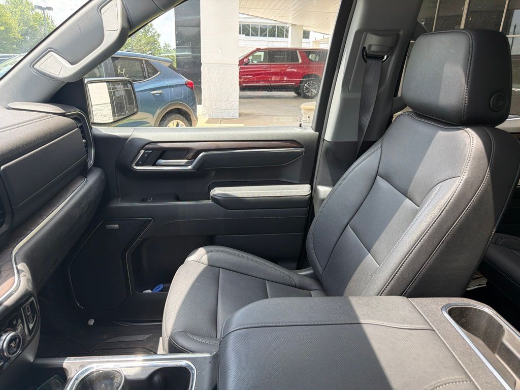 Thumbnail: 2024 GMC Sierra 1500 - 9