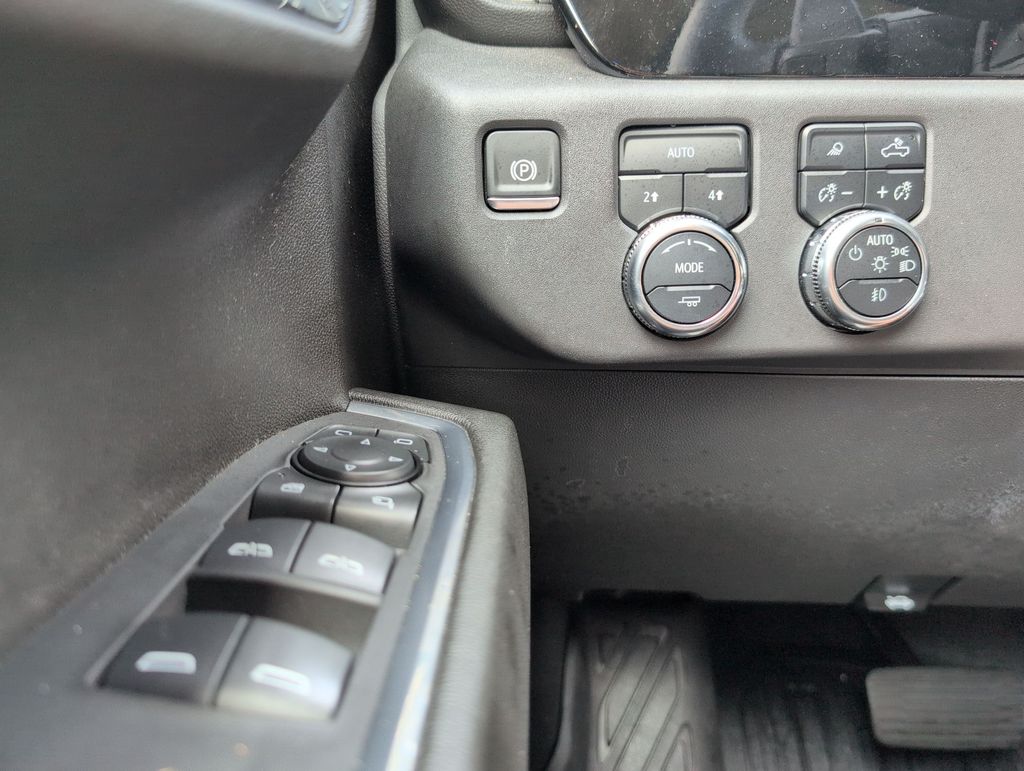 Thumbnail: 2024 GMC Sierra 1500 - 32