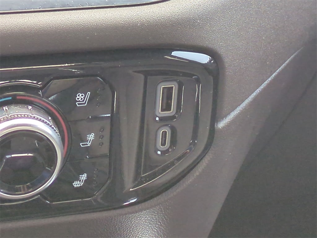 Thumbnail: 2023 GMC Sierra 1500 - 33