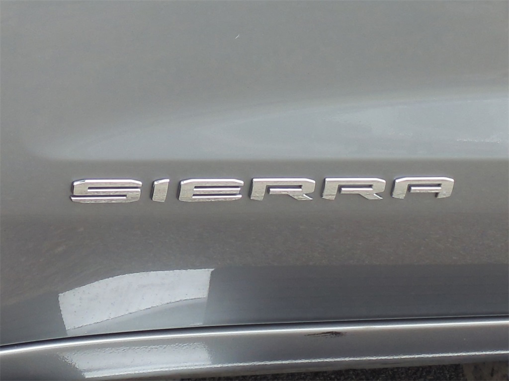Thumbnail: 2023 GMC Sierra 1500 - 22