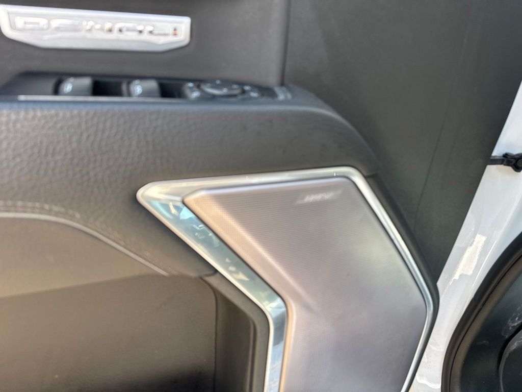 Thumbnail: 2023 GMC Sierra 1500 - 23