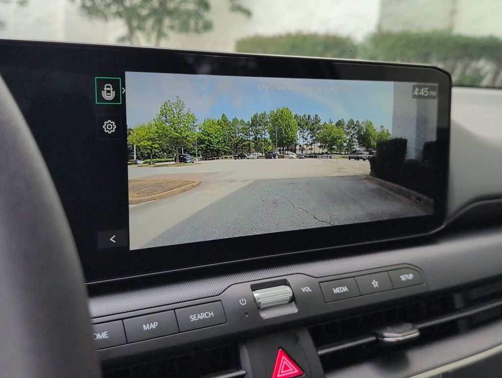 2025 Kia K4 LXS - Photo 31