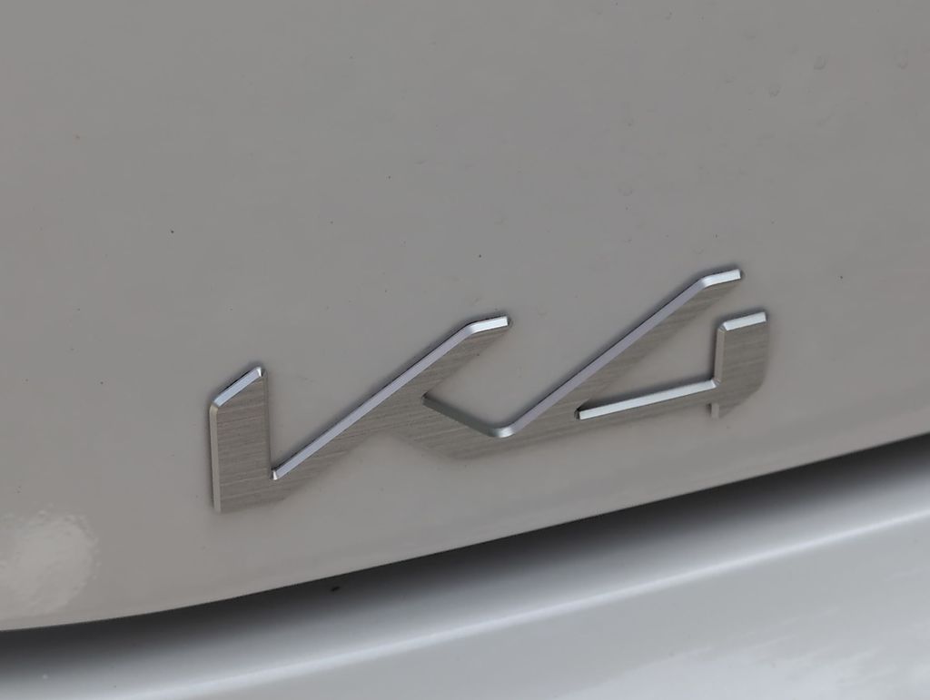 2025 Kia K4 LXS - Photo 6