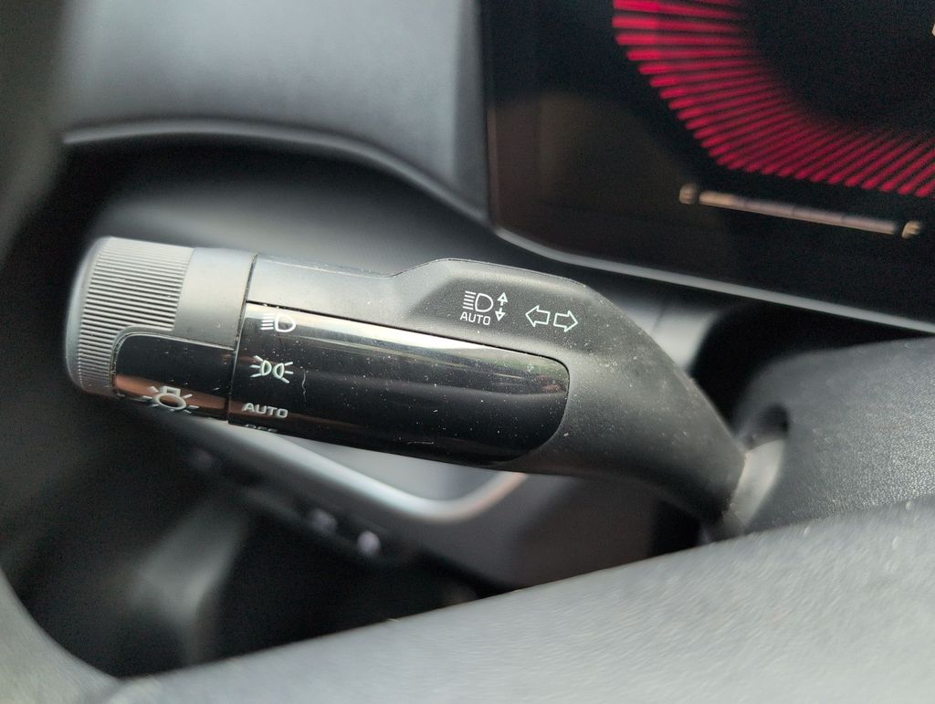2025 Kia K4 LXS - Photo 30
