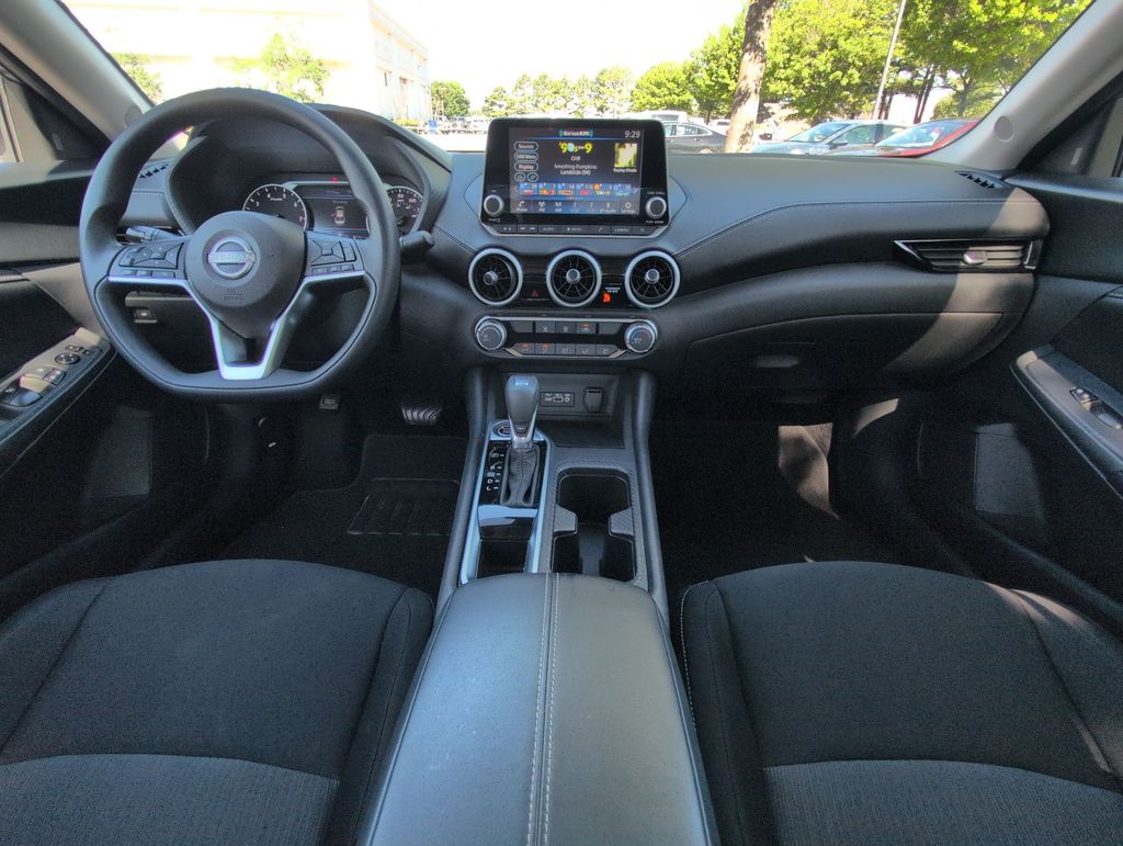 Thumbnail: 2025 Nissan Sentra - 10