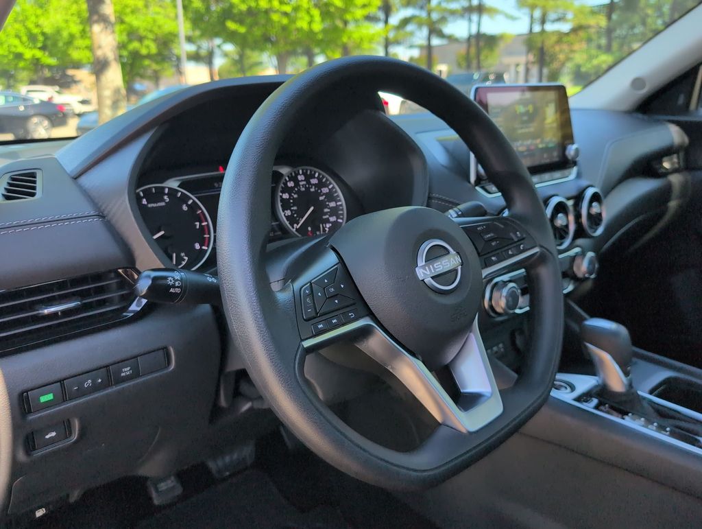 Thumbnail: 2025 Nissan Sentra - 2