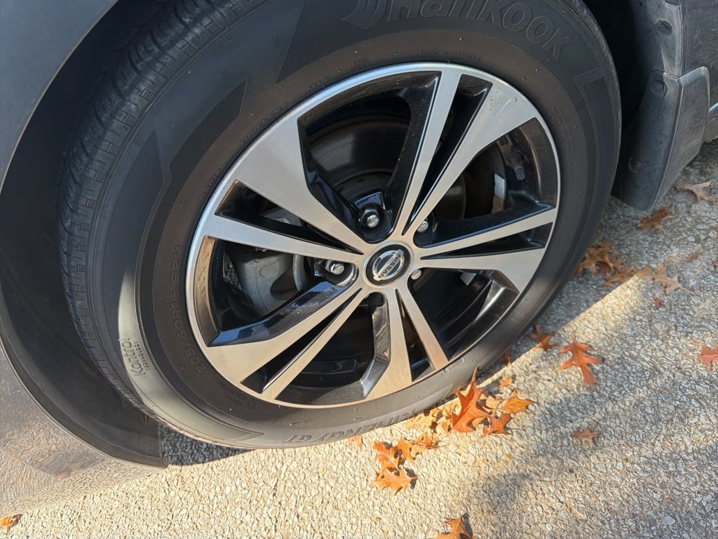 Thumbnail: 2021 Nissan Sentra - 6