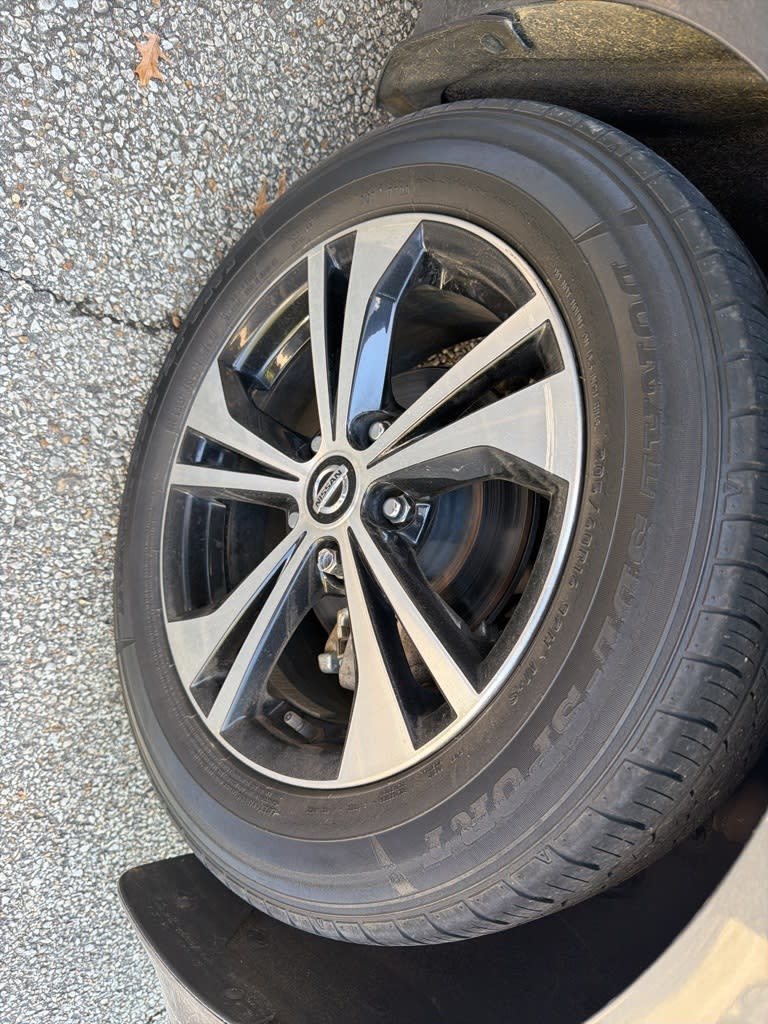 Thumbnail: 2021 Nissan Sentra - 11