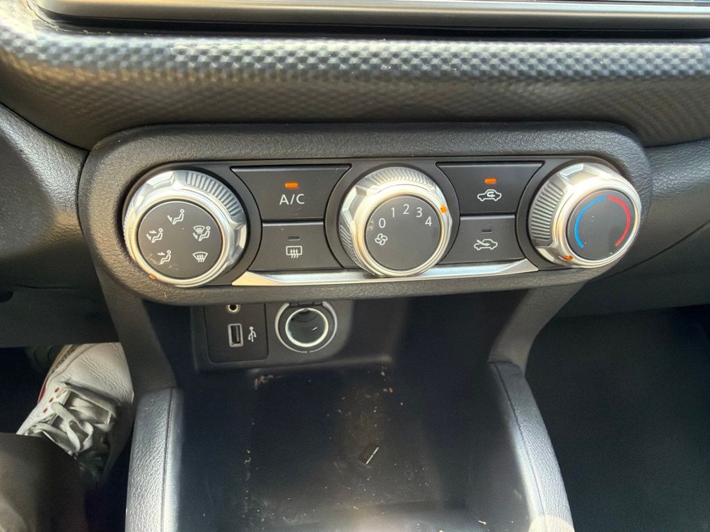 Thumbnail: 2024 Nissan Kicks - 15