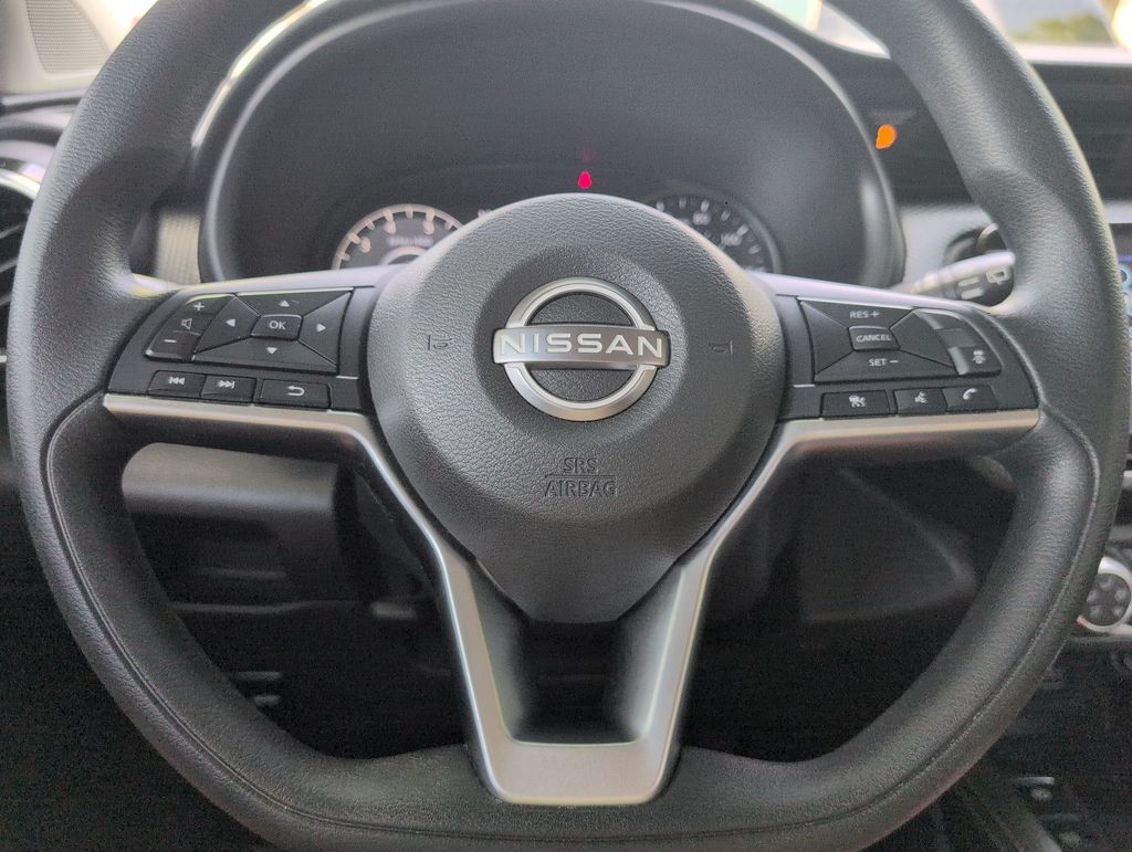 Thumbnail: 2023 Nissan Kicks - 14
