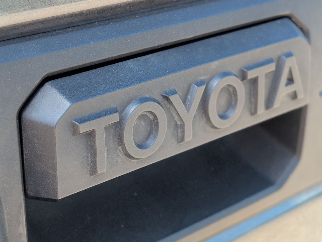 Thumbnail: 2017 Toyota Tacoma - 24