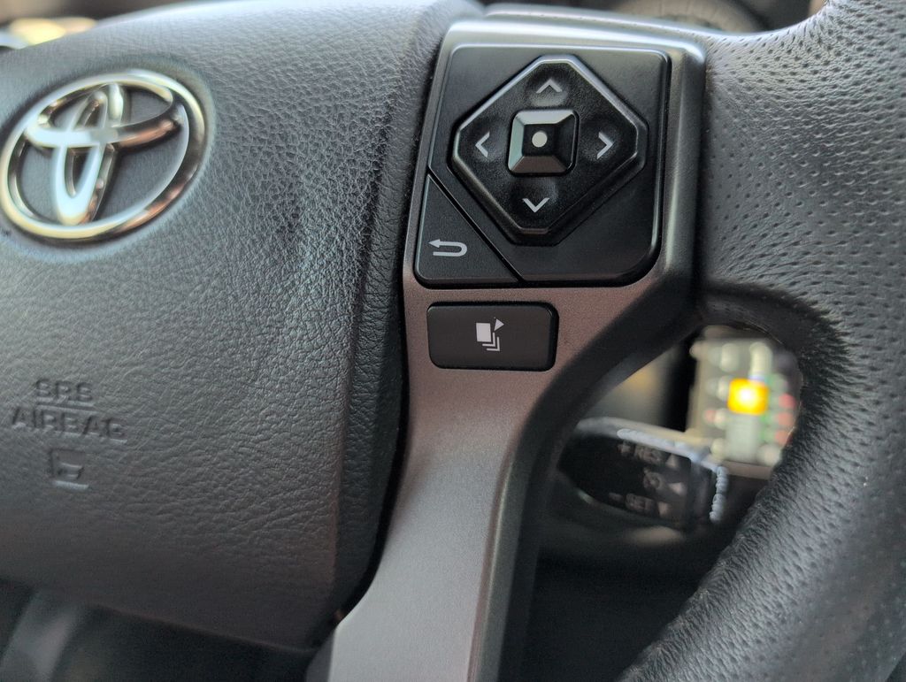 Thumbnail: 2017 Toyota Tacoma - 30