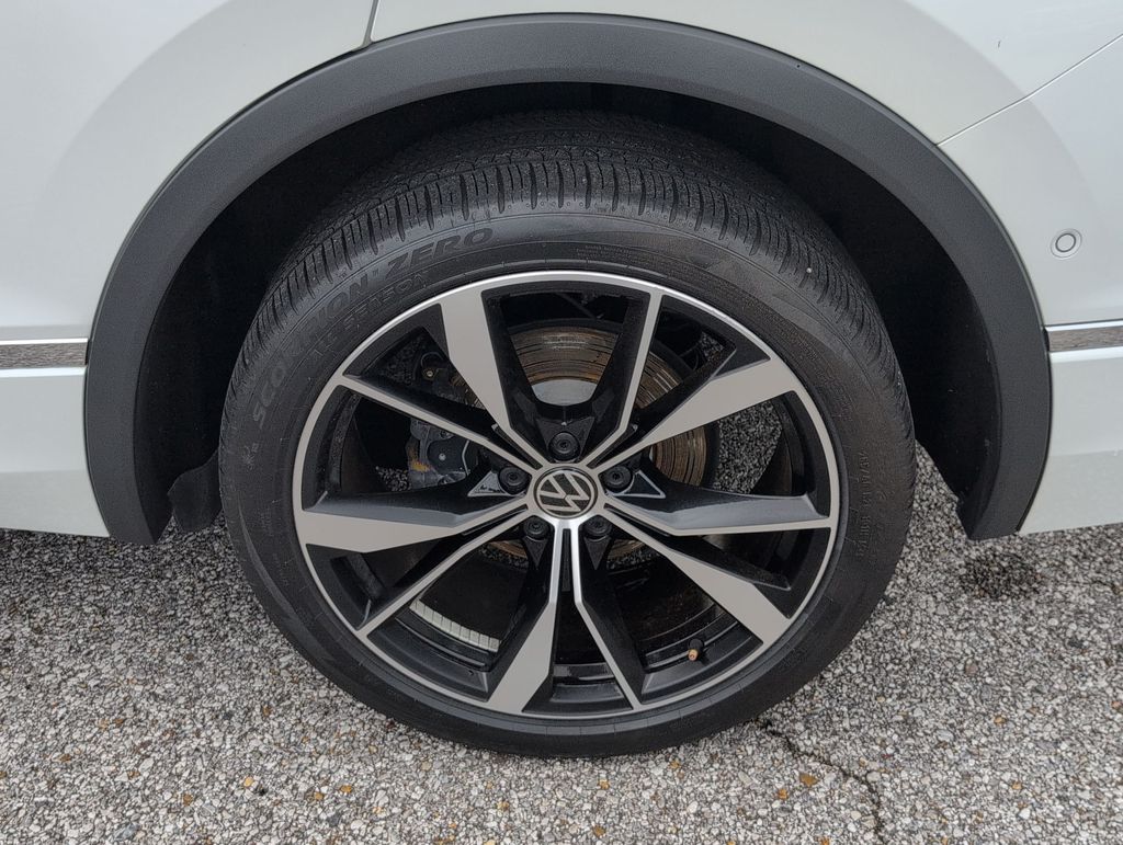 2023 Volkswagen Tiguan SEL R-LINE - Photo 8