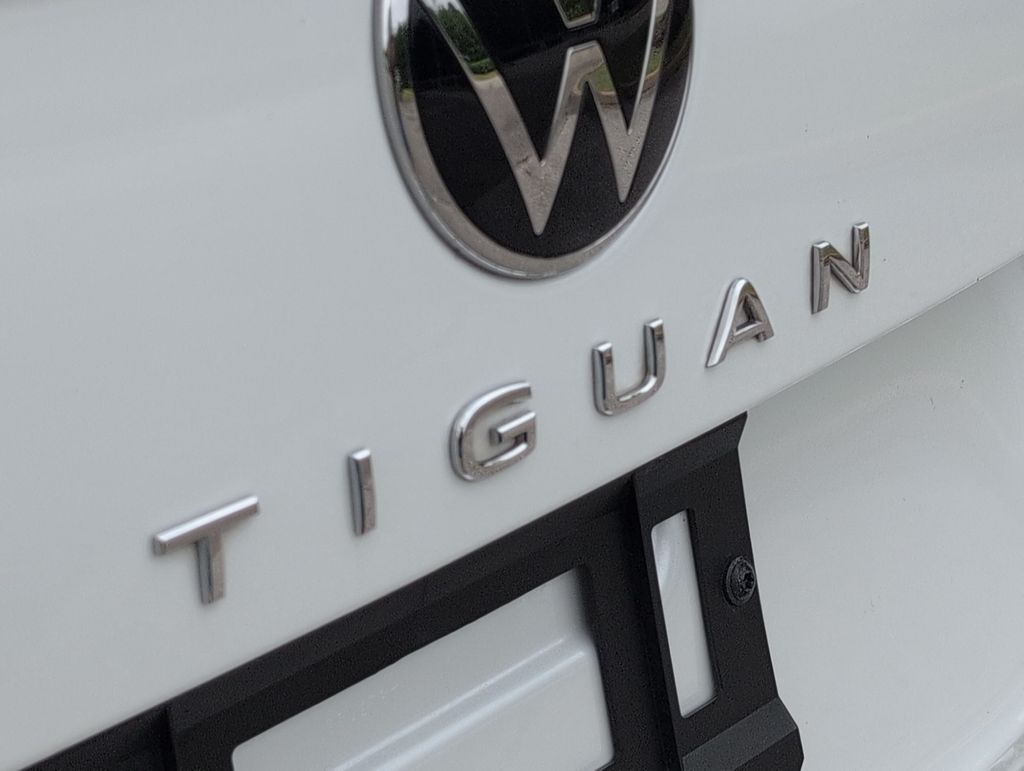 2023 Volkswagen Tiguan SEL R-LINE - Photo 24