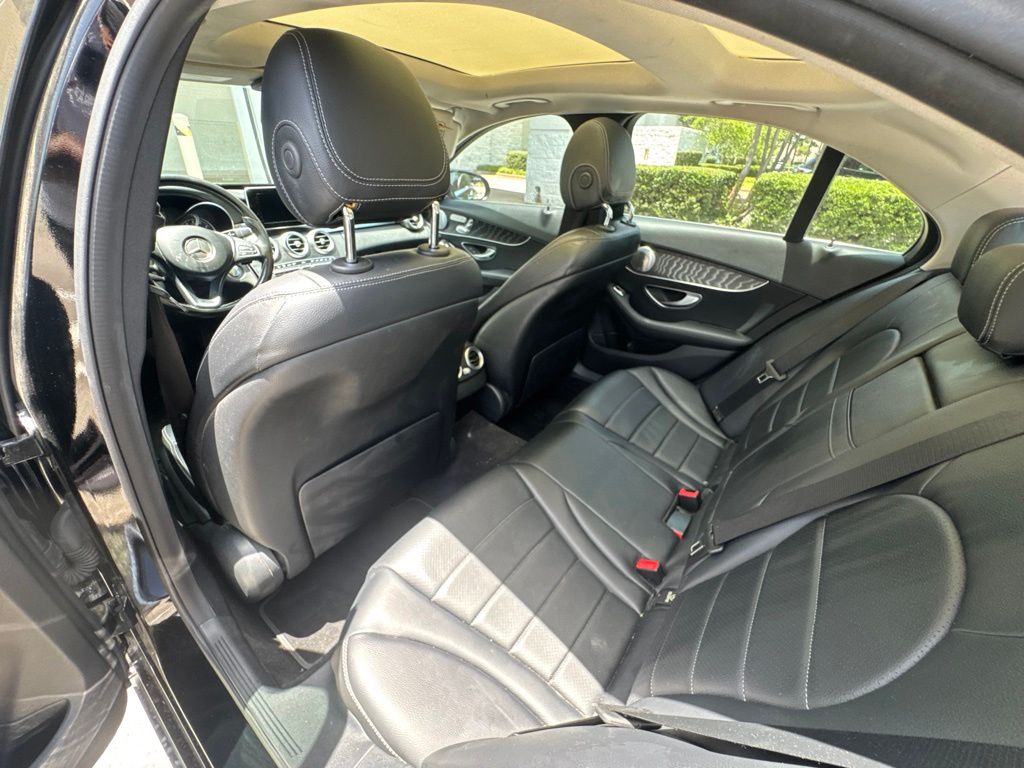 Thumbnail: 2017 Mercedes-Benz C-Class - 8