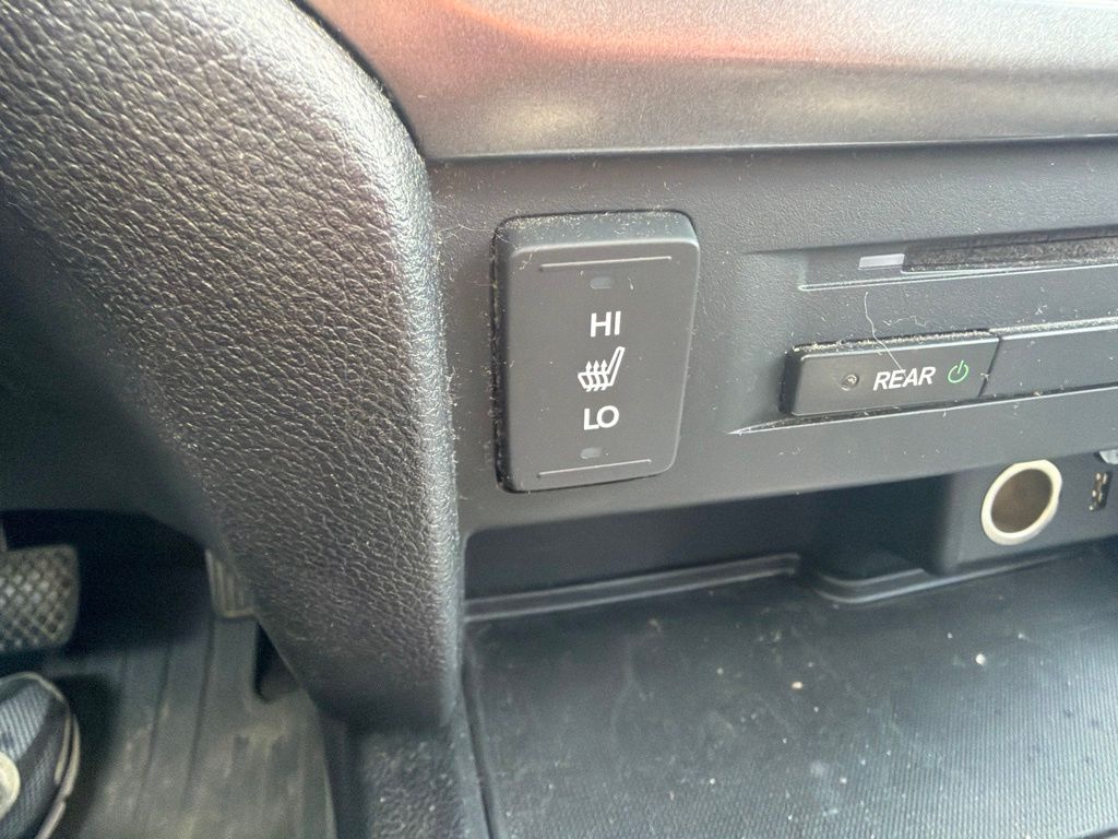 Thumbnail: 2016 Honda Pilot - 16