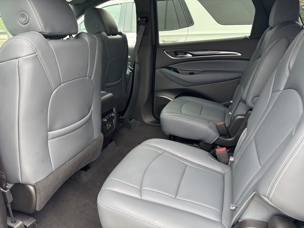 Thumbnail: 2022 Buick Enclave - 5