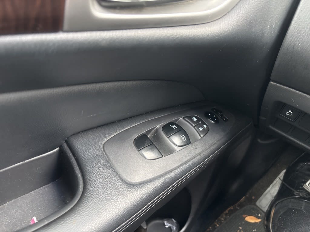 Thumbnail: 2013 Nissan Pathfinder - 13