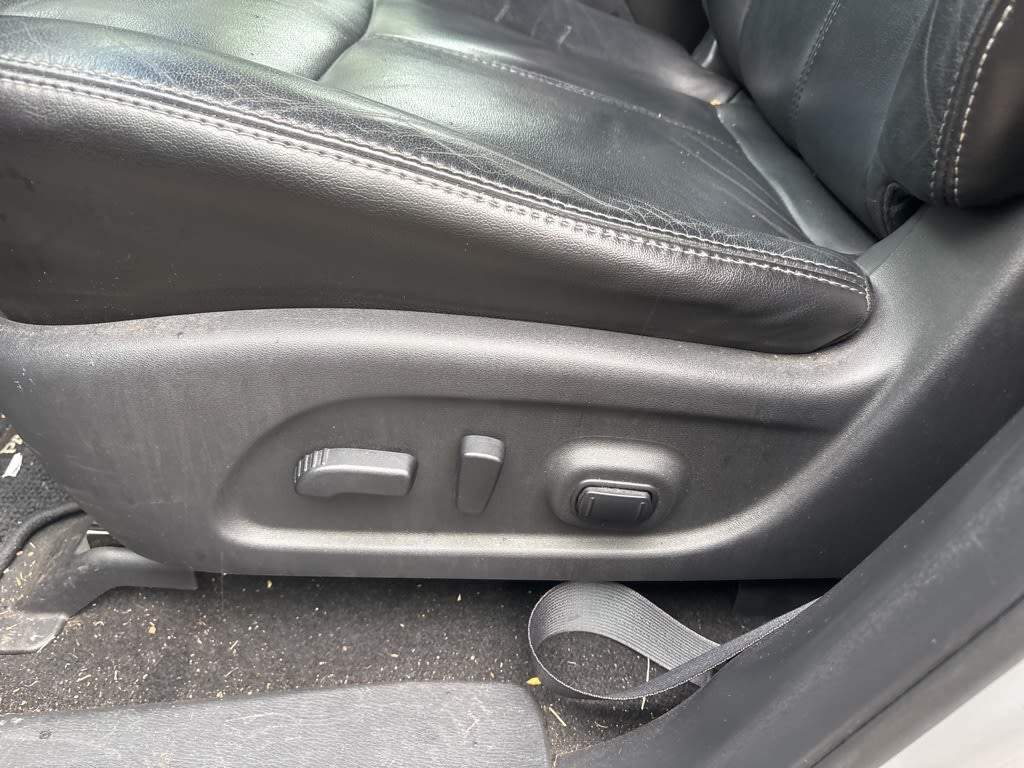 Thumbnail: 2013 Nissan Pathfinder - 12