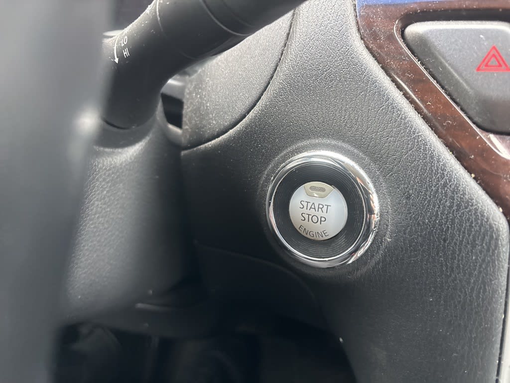 Thumbnail: 2013 Nissan Pathfinder - 19