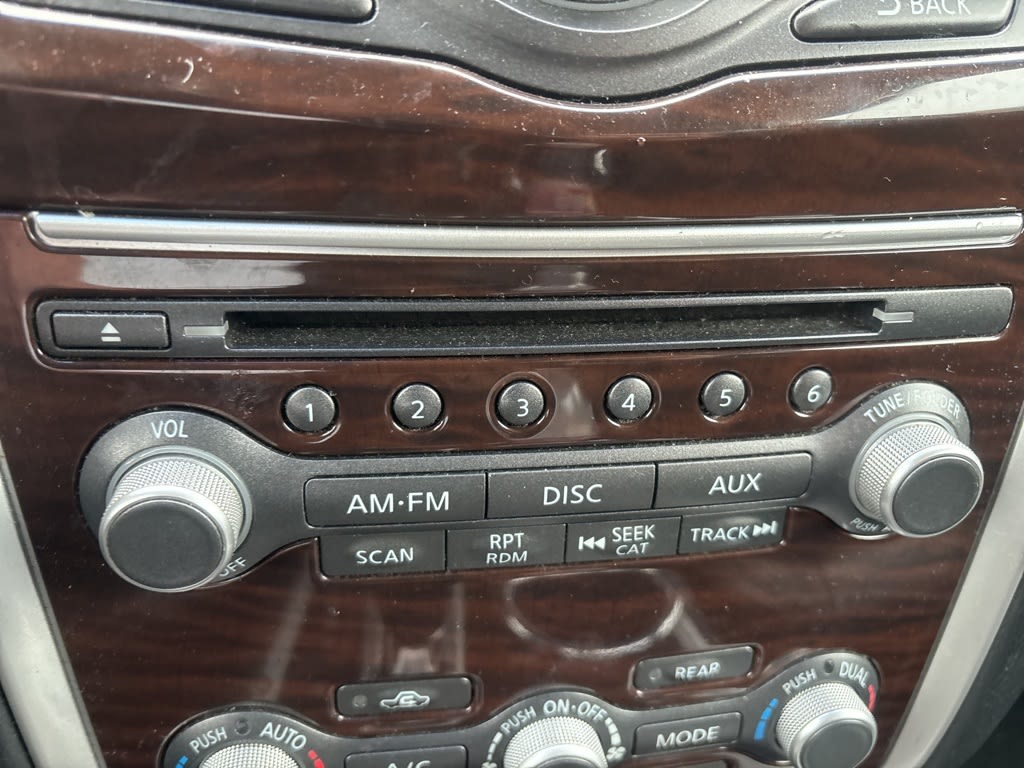 Thumbnail: 2013 Nissan Pathfinder - 15