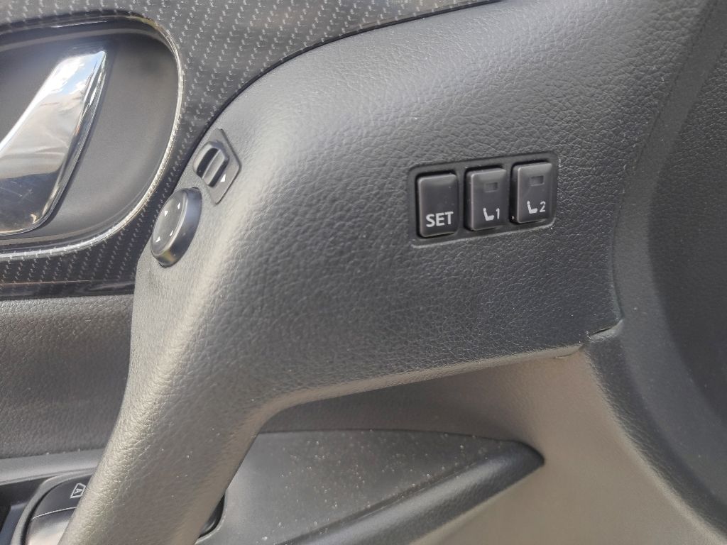 Thumbnail: 2020 Nissan Rogue - 23