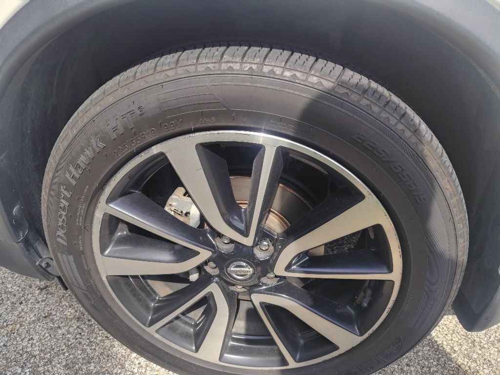Thumbnail: 2020 Nissan Rogue - 15