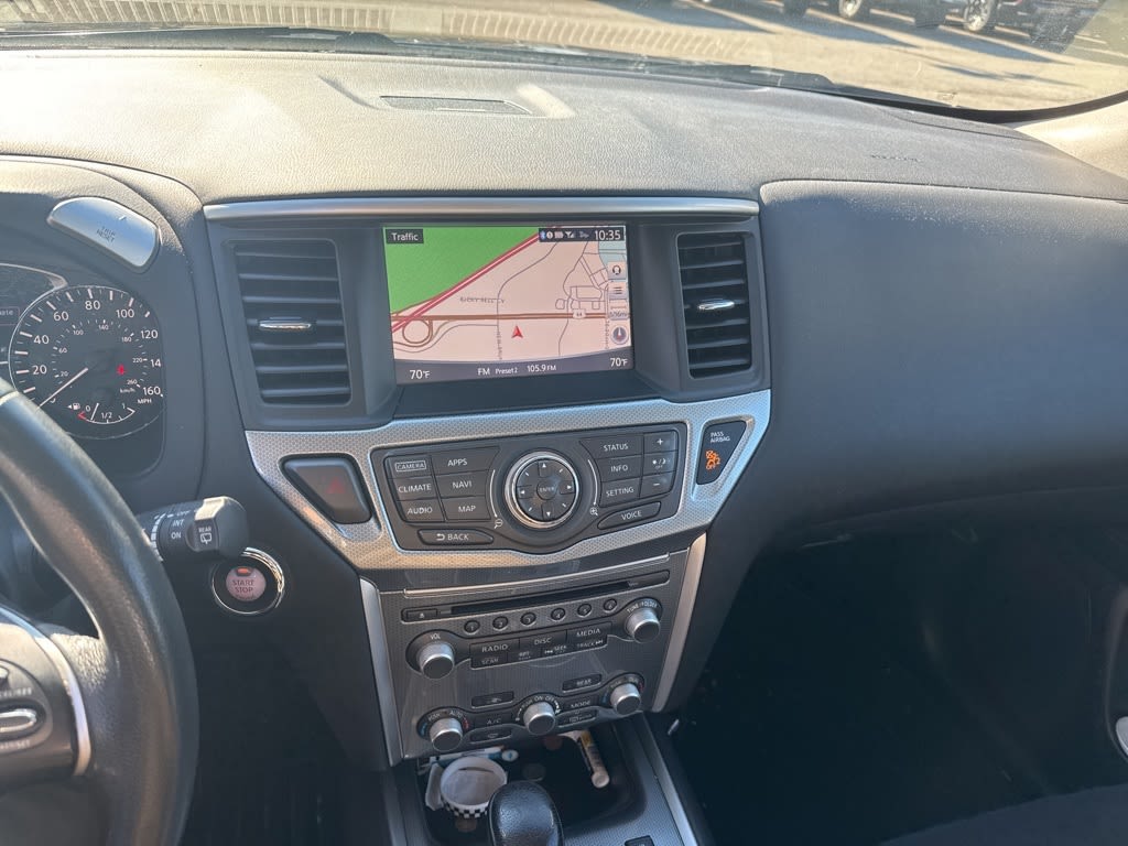 Thumbnail: 2017 Nissan Pathfinder - 7