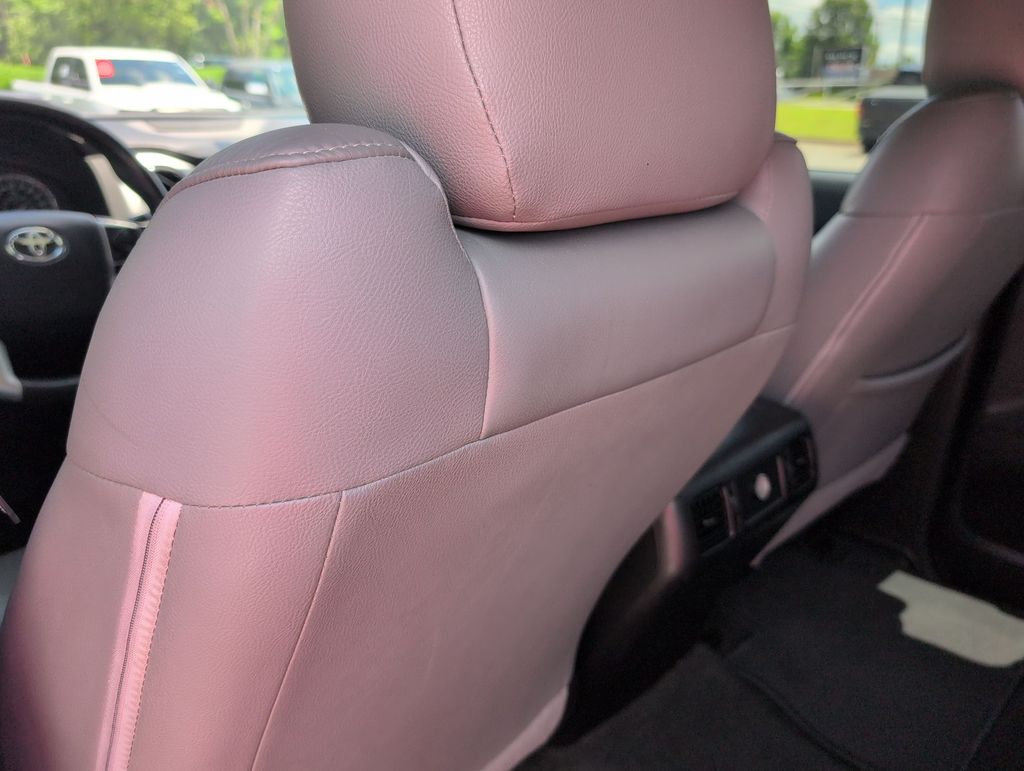 Thumbnail: 2015 Toyota Tundra - 10
