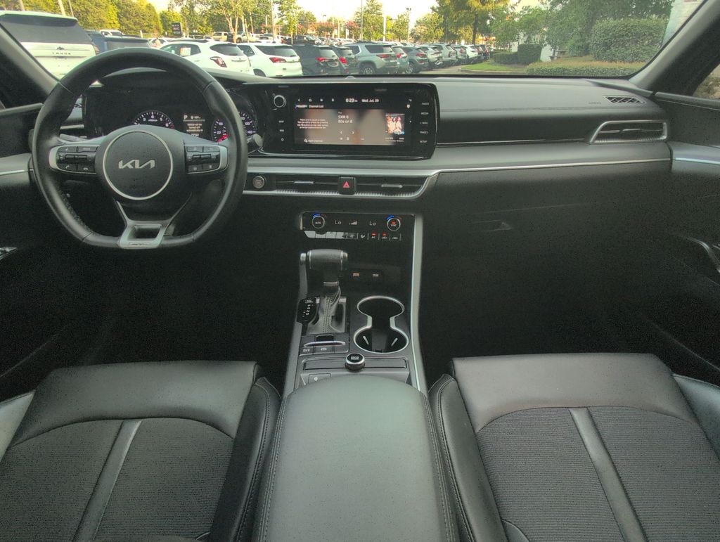 Thumbnail: 2023 Kia K5 - 9