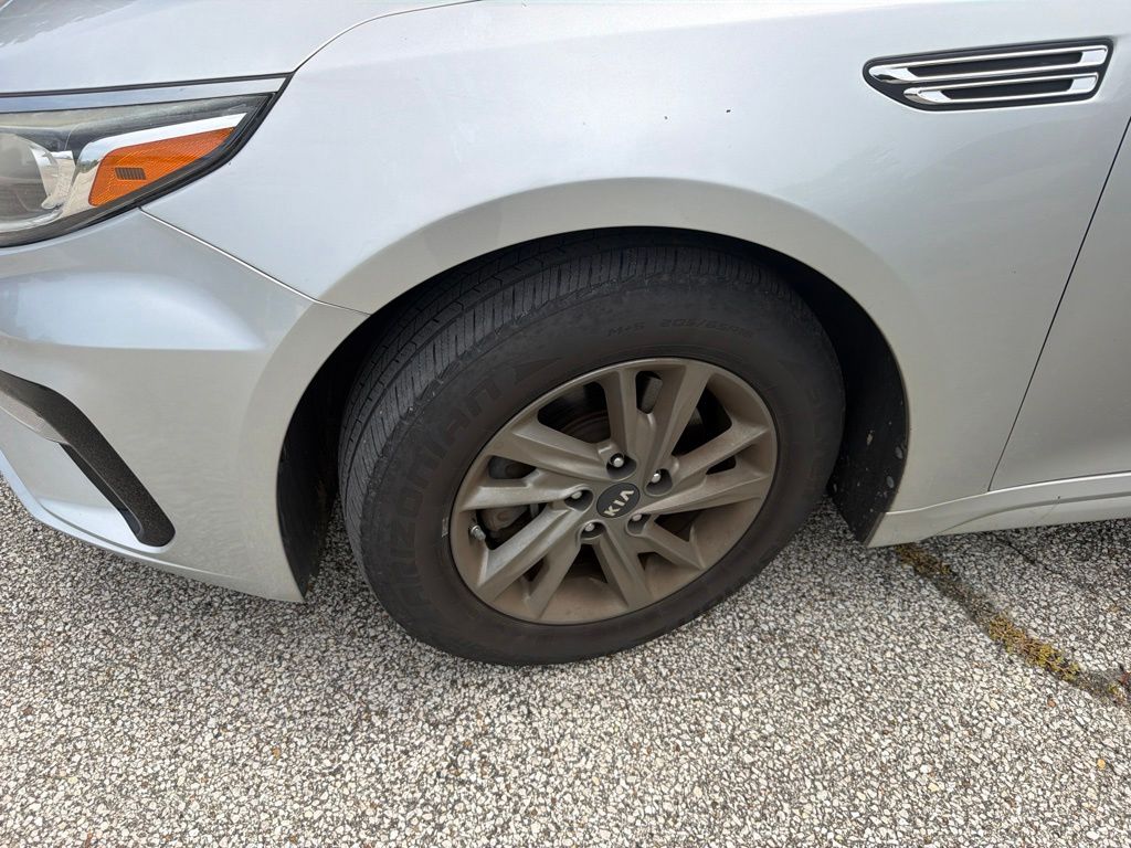 Thumbnail: 2019 Kia Optima - 6