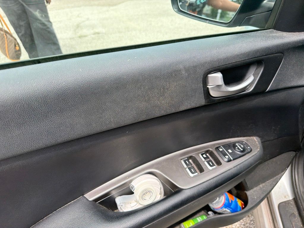 Thumbnail: 2019 Kia Optima - 13