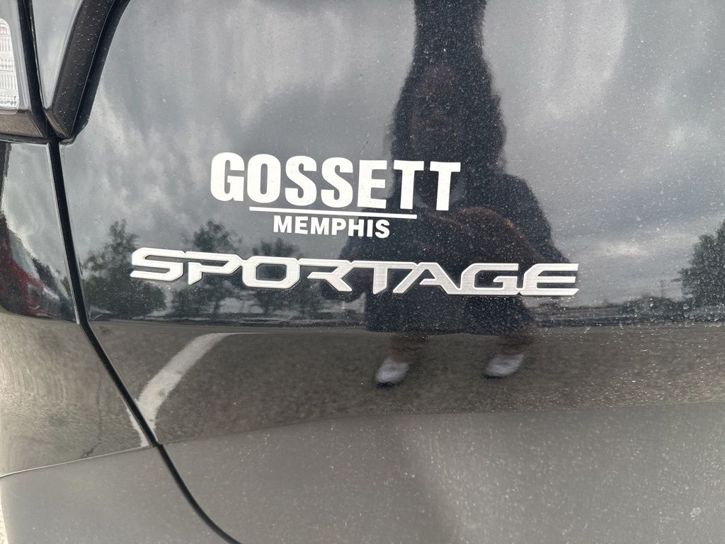 Thumbnail: 2023 Kia Sportage - 18